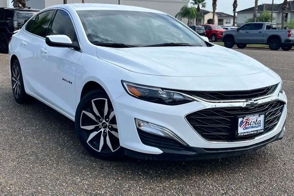 2023 Chevrolet Malibu RS photo 1