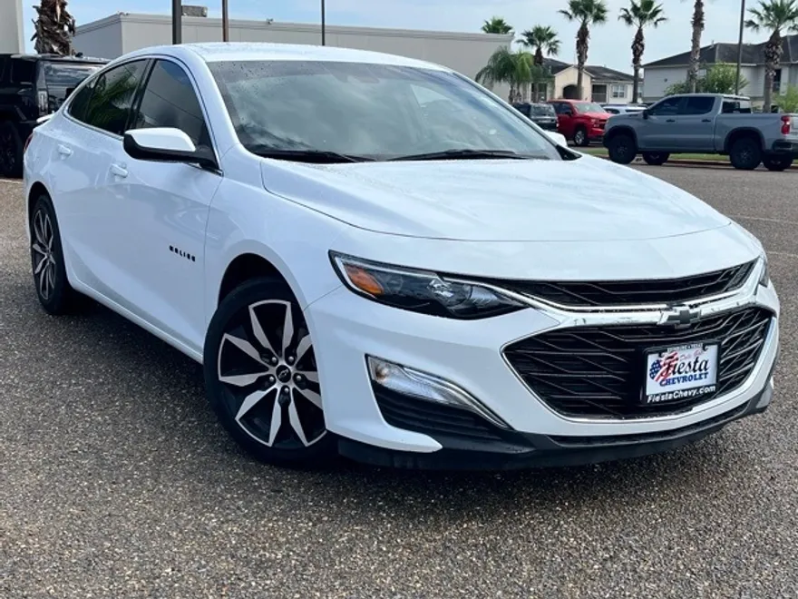 2023 Chevrolet Malibu RS photo 1