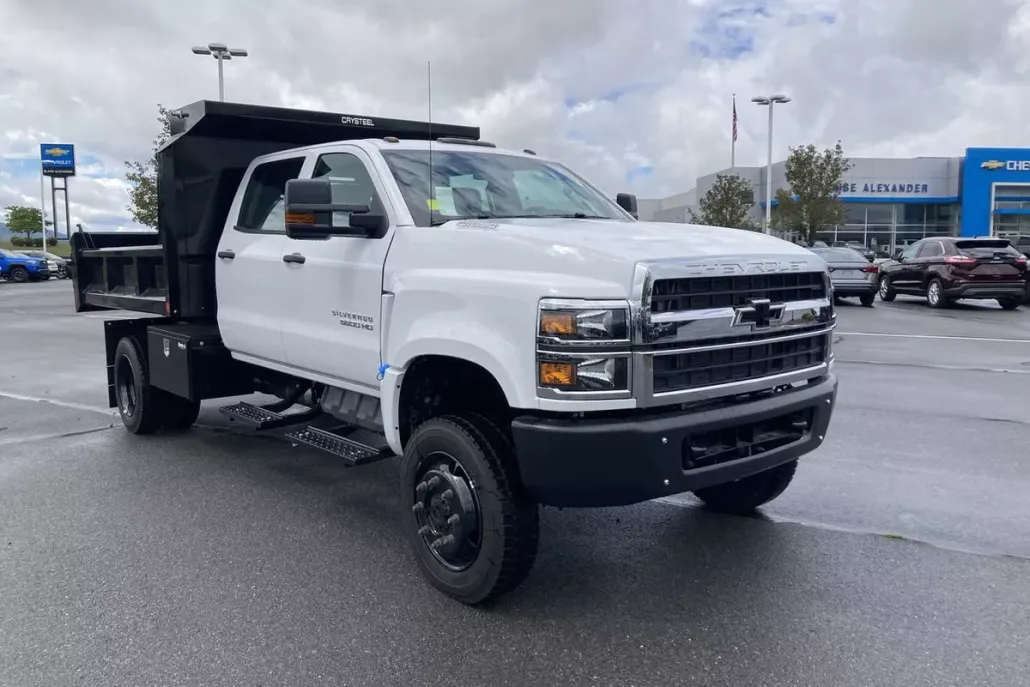 2024 Chevrolet Silverado 5500HD Work Truck photo 1