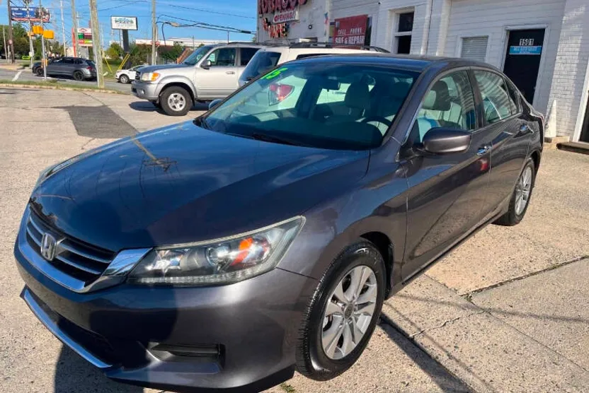 2015 Honda Accord LX photo 1