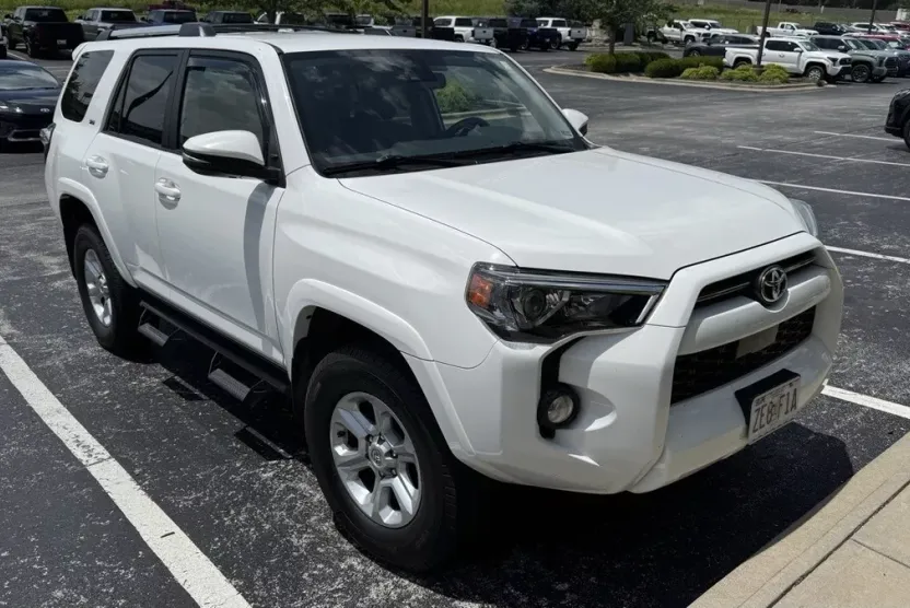 2020 Toyota 4Runner SR5 Premium photo 1