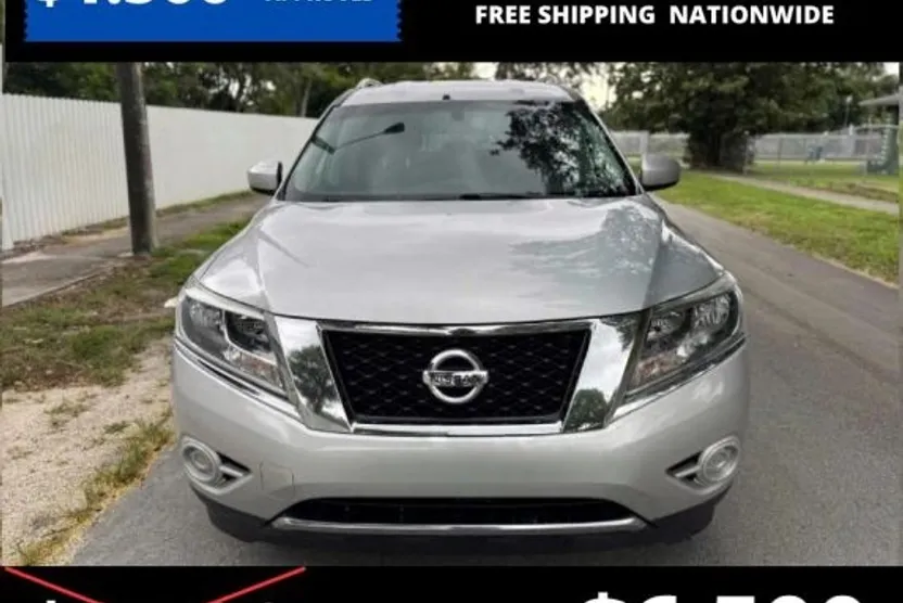 2016 Nissan Pathfinder S photo 1