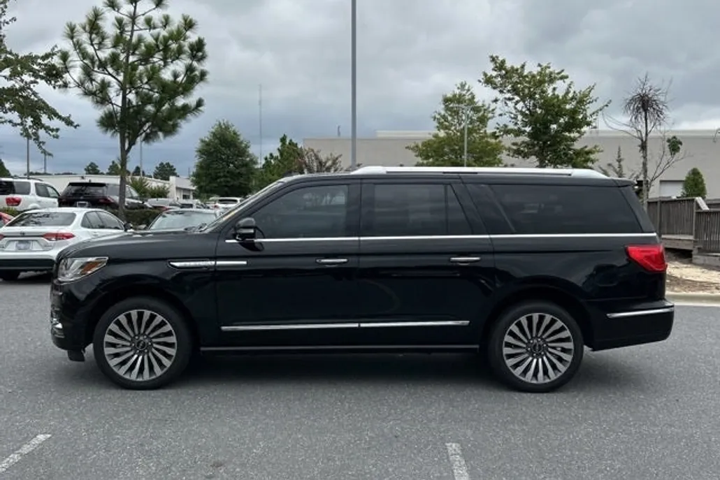 2018 Lincoln Navigator L Reserve photo 1