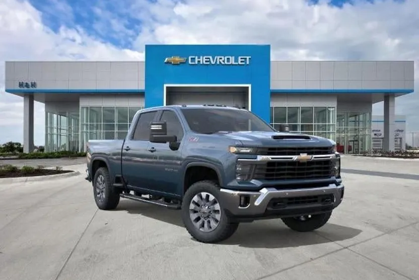 2025 Chevrolet Silverado 2500HD LT photo 1