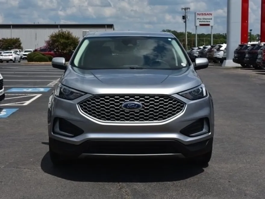 2023 Ford Edge SEL photo 1