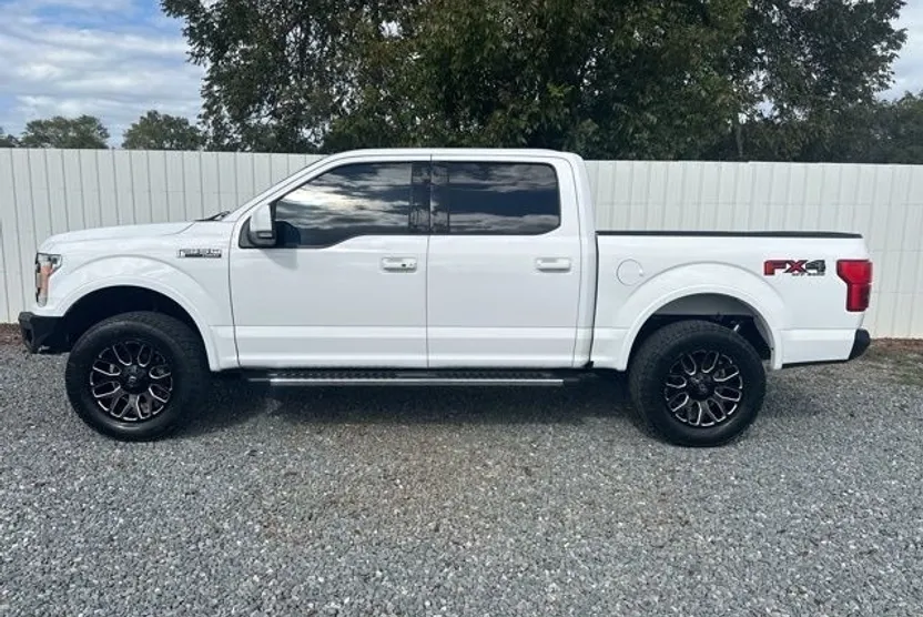 2018 Ford F-150 Lariat photo 1