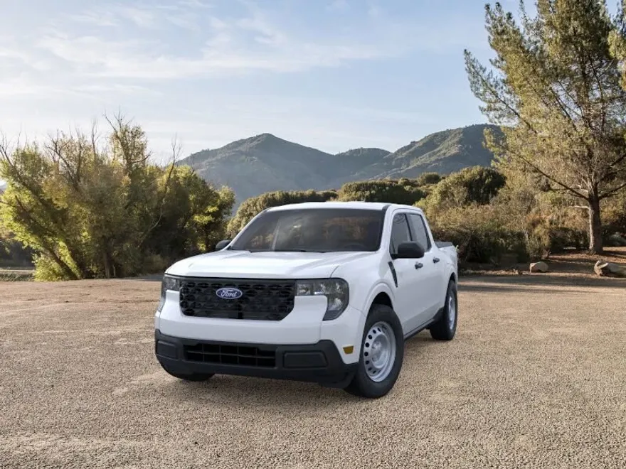 2025 Ford Maverick XL photo 1