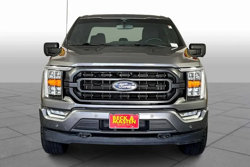 2022 Ford F-150 XLT photo 1