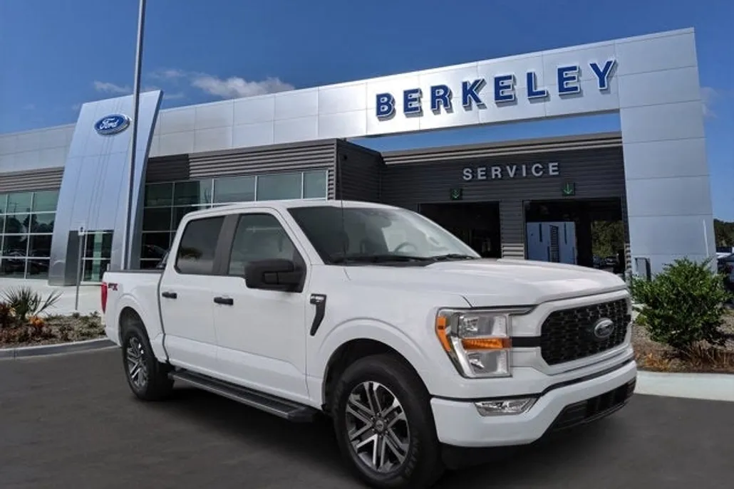2022 Ford F-150 XL photo 1