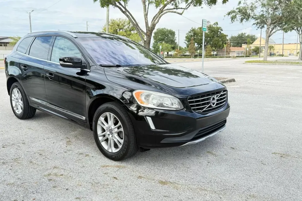 2016 Volvo XC60 T5 Premier photo 1