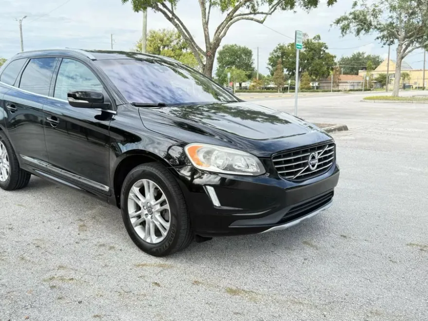 2016 Volvo XC60 T5 Premier photo 1