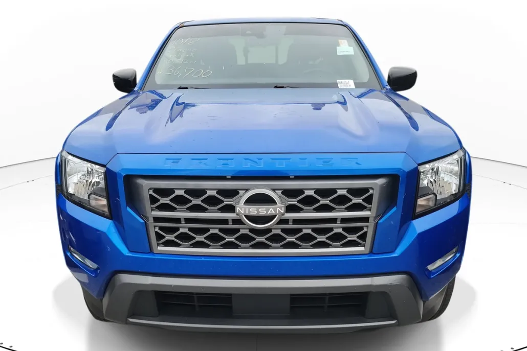 2024 Nissan Frontier Crew Cab SV photo 1
