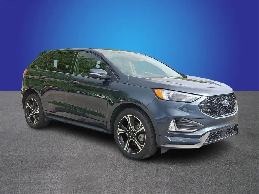 2024 Ford Edge ST photo 1