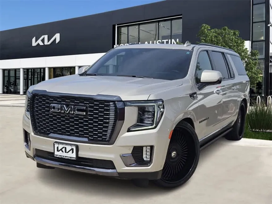 2023 Gmc Yukon XL Denali Ultimate photo 1