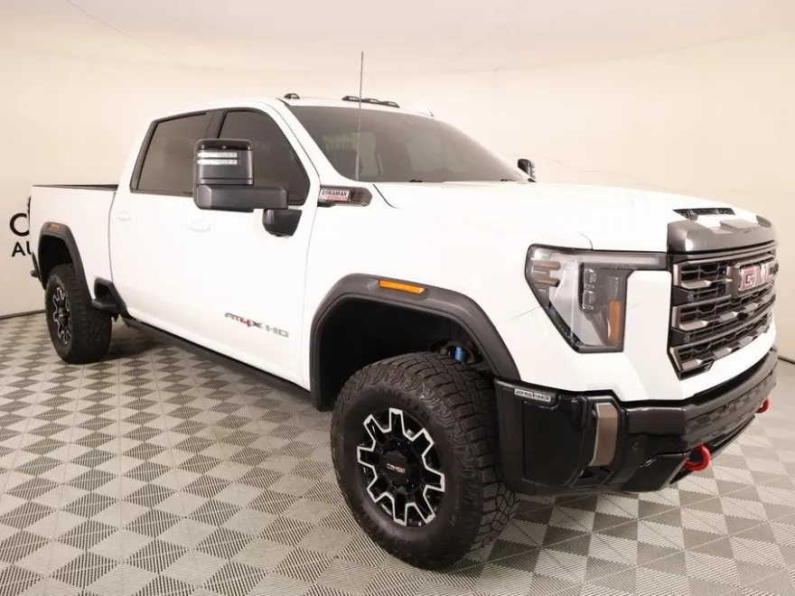 2024 Gmc Sierra HD AT4X photo 1