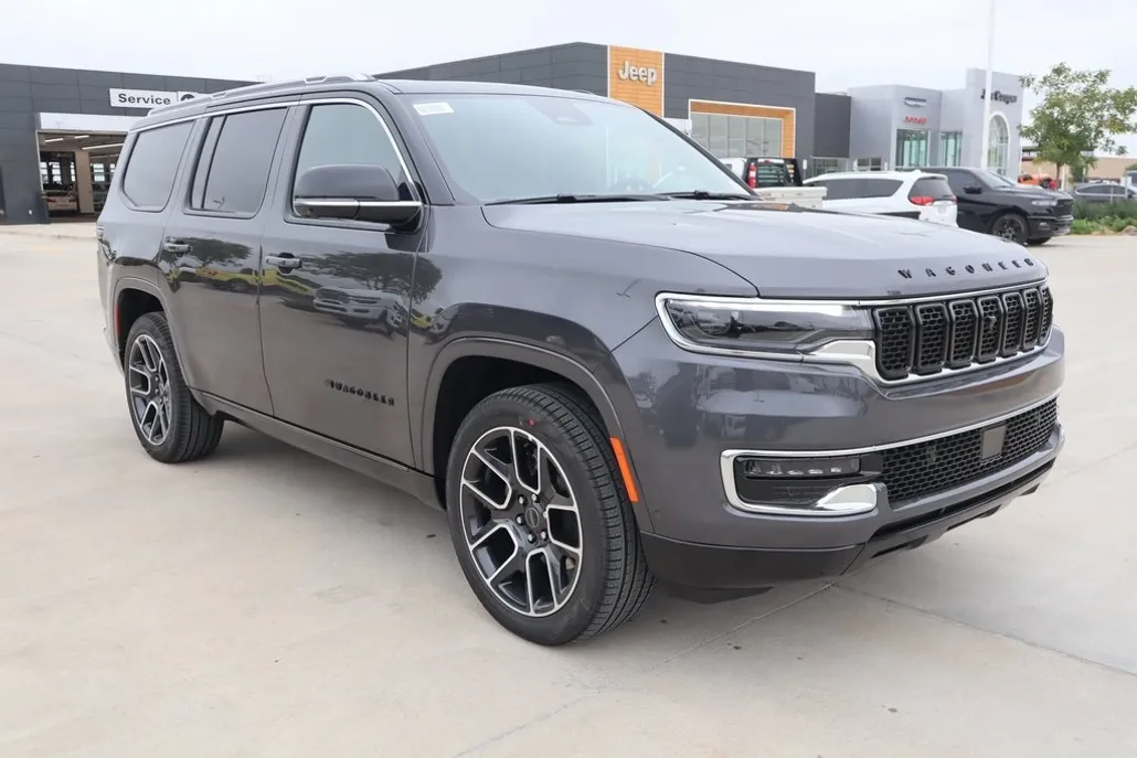 2025 Jeep Wagoneer Series III photo 1