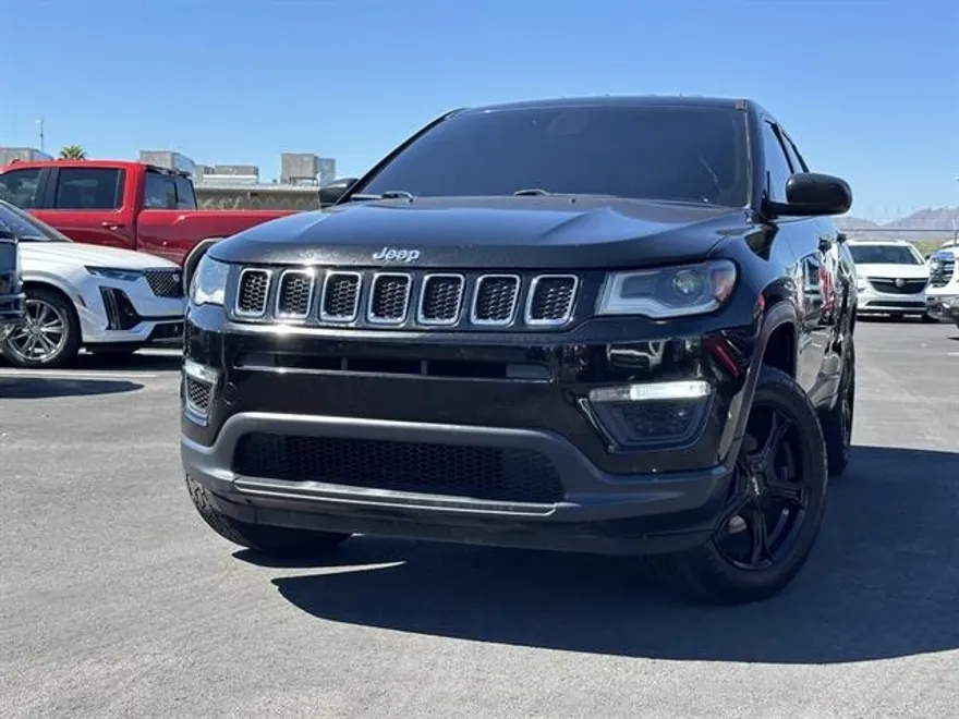 2018 Jeep Compass Sport photo 1