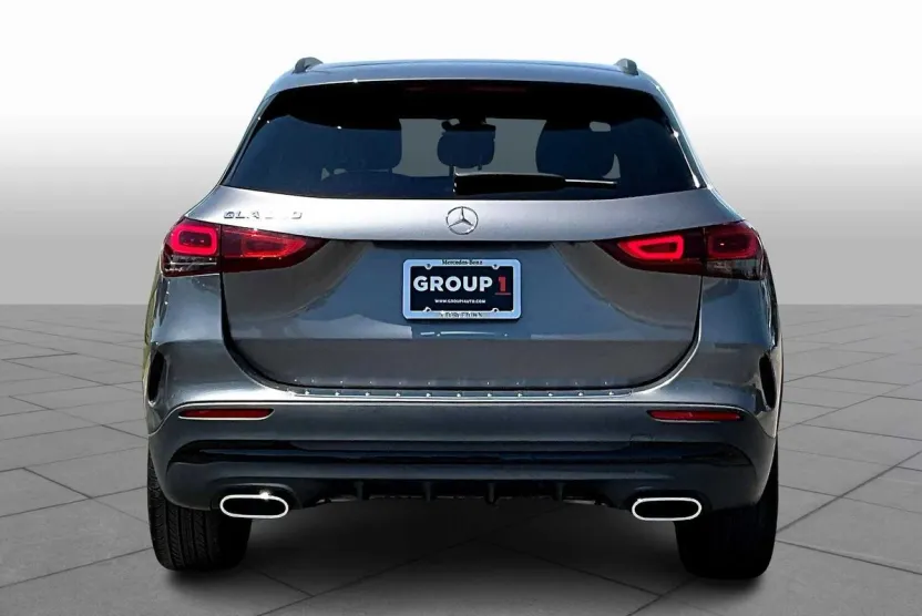 2023 Mercedes Benz GLA 250 photo 1
