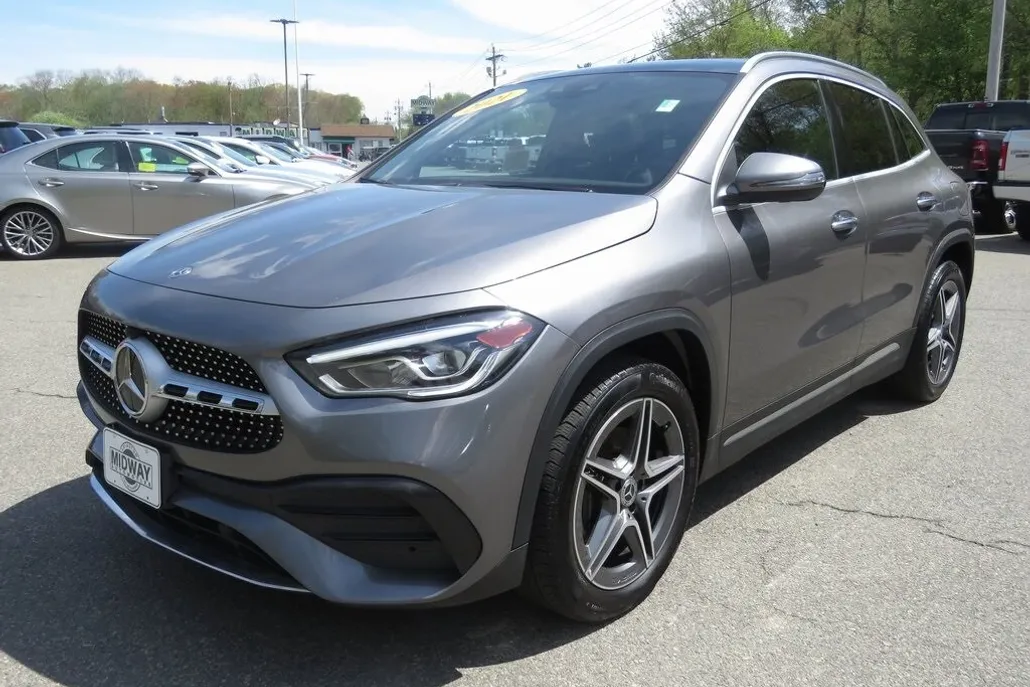 2021 Mercedes Benz GLA 250 4MATIC photo 1