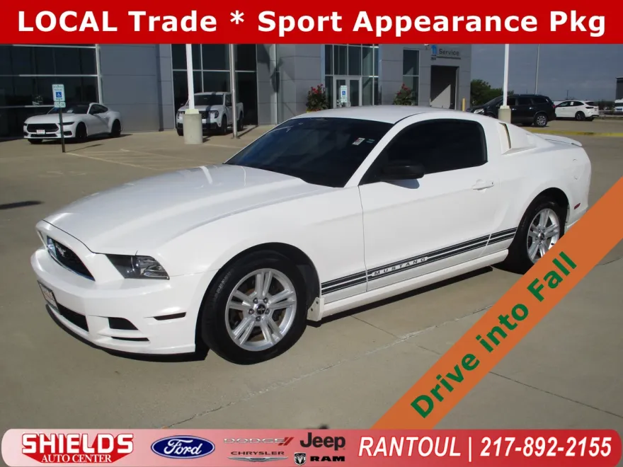 2013 Ford Mustang Base photo 1