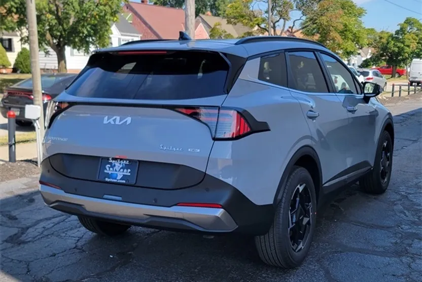 2026 Kia Sportage Hybrid EX photo 1
