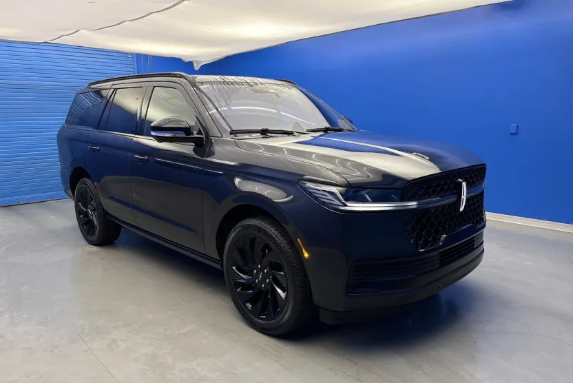 2025 Lincoln Navigator Reserve photo 1