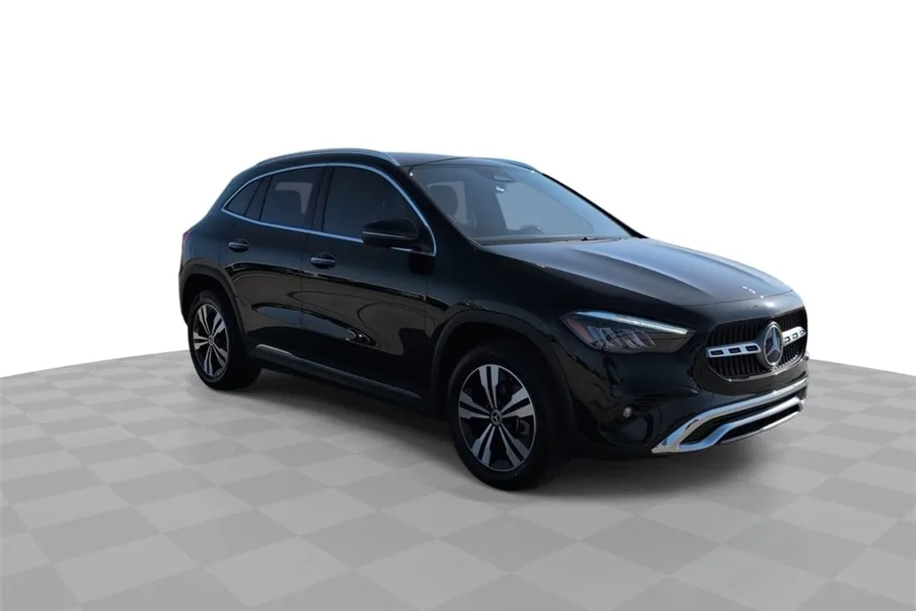 2024 Mercedes Benz GLA 250 4MATIC photo 1
