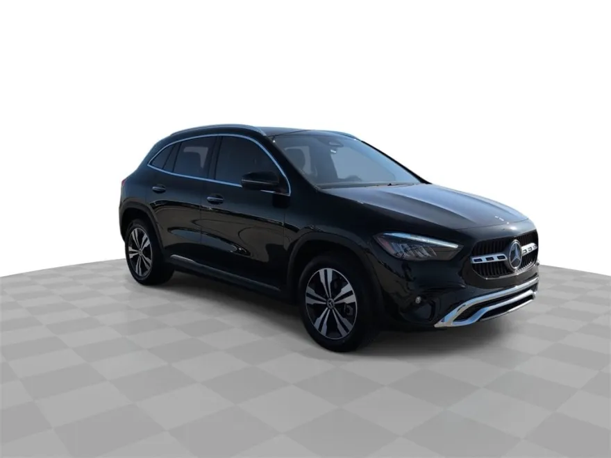 2024 Mercedes Benz GLA 250 4MATIC photo 1