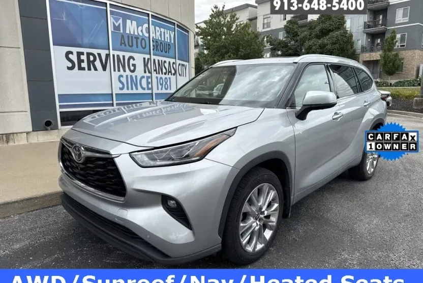 2022 Toyota Highlander Limited photo 1