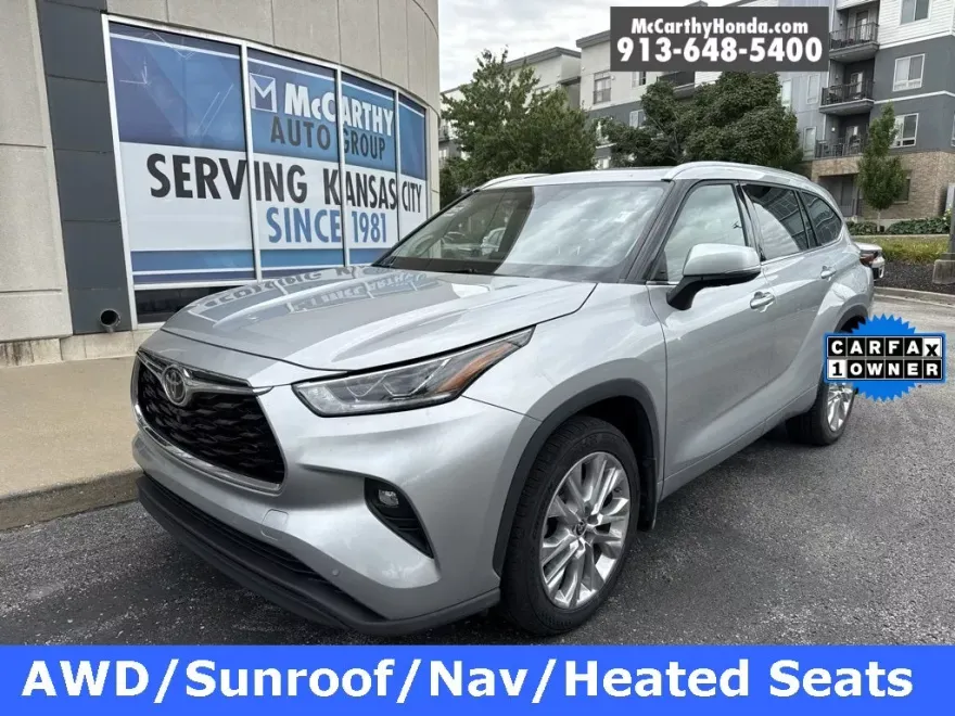 2022 Toyota Highlander Limited photo 1