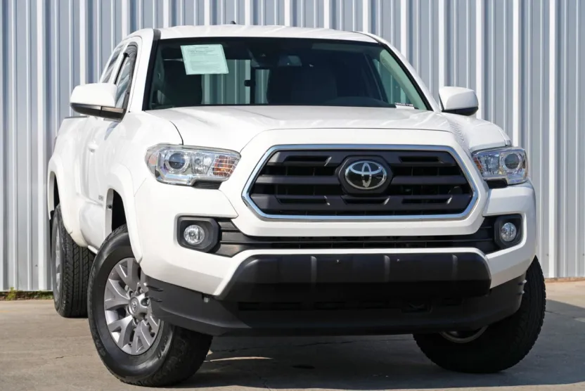 2019 Toyota Tacoma SR5 Access Cab photo 1