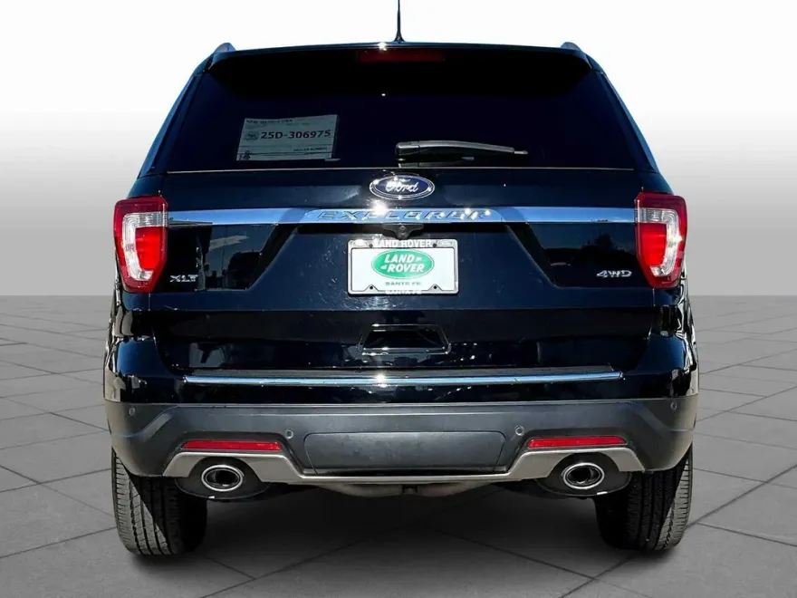 2018 Ford Explorer XLT photo 1