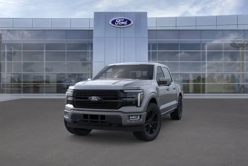 2025 Ford F-150 Platinum photo 1