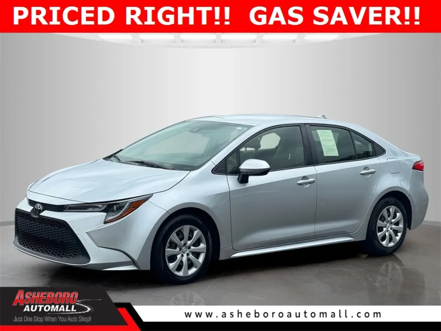 2022 Toyota Corolla LE photo 1