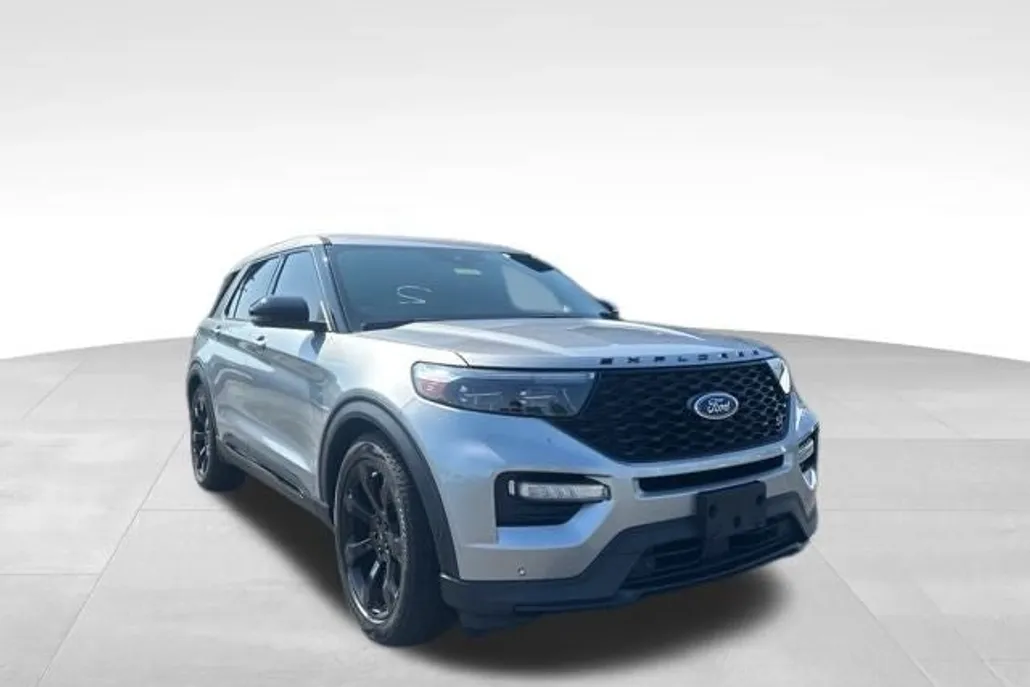 2021 Ford Explorer ST photo 1