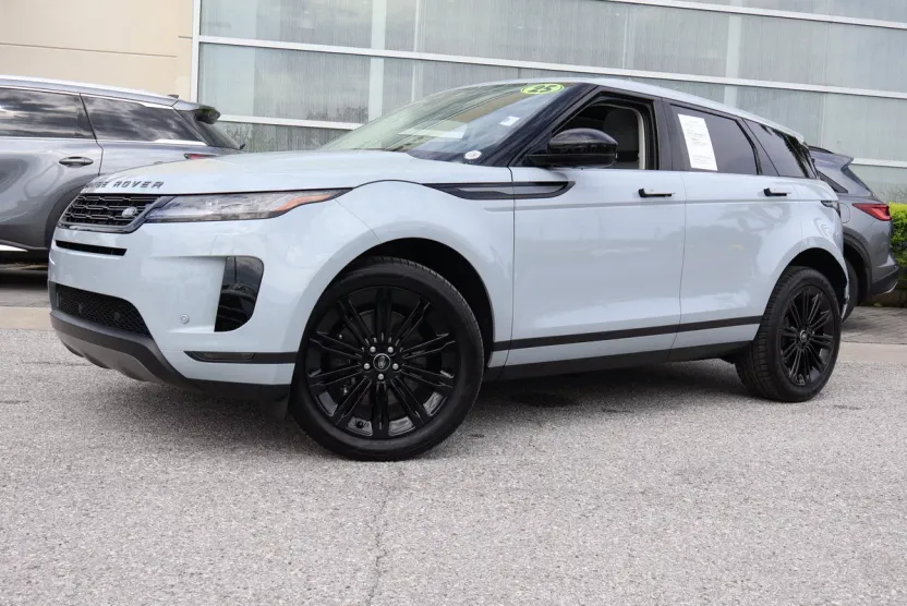 2025 Land Rover Range Rover Evoque S photo 1