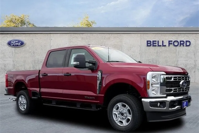 2026 Ford F-350 XLT photo 1