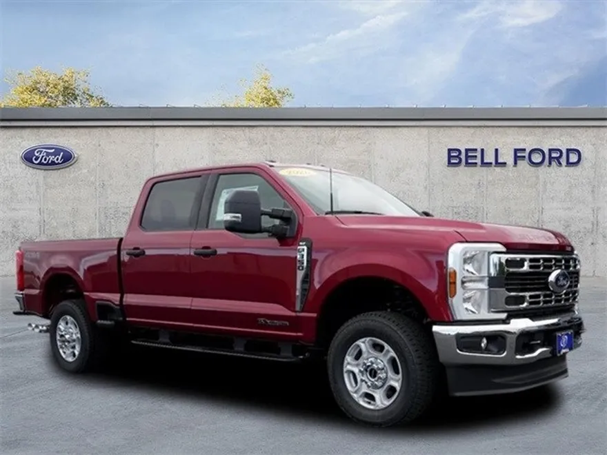 2026 Ford F-350 XLT photo 1