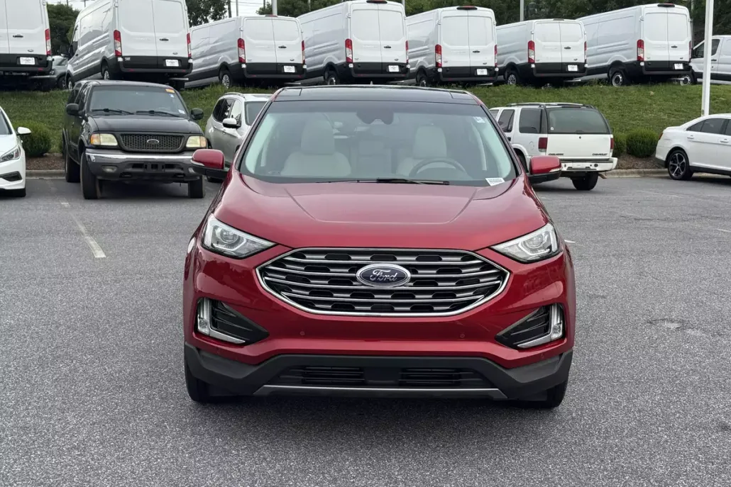 2020 Ford Edge Titanium photo 1