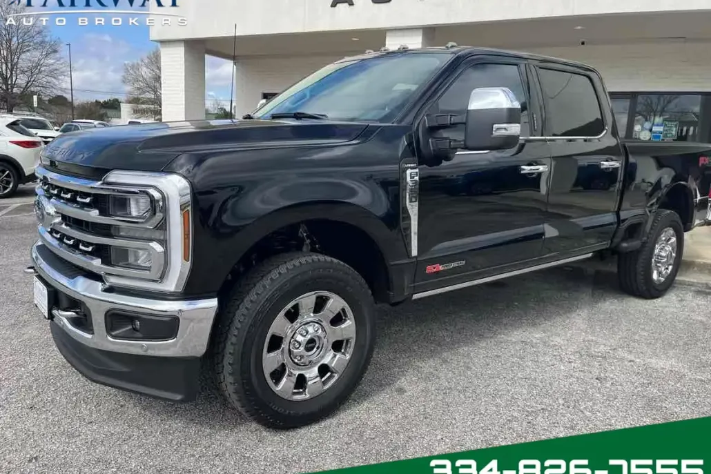 2024 Ford F-350 Lariat photo 1