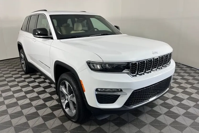2025 Jeep Grand Cherokee Limited photo 1