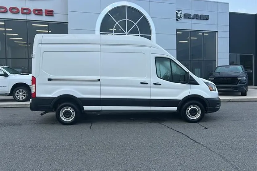 2023 Ford Transit Cargo Van photo 1