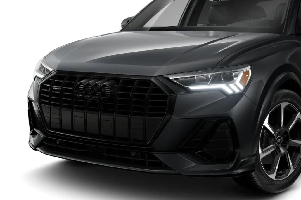2025 Audi Q3 45 TFSI S line Premium Plus photo 1