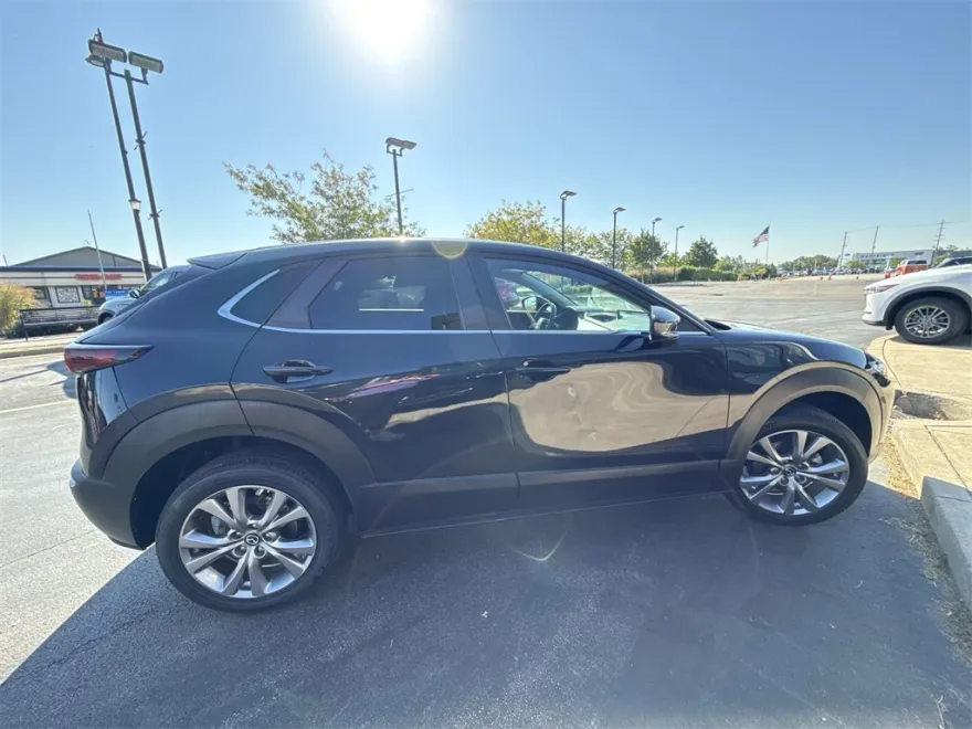 2022 Mazda CX-30 Select photo 1