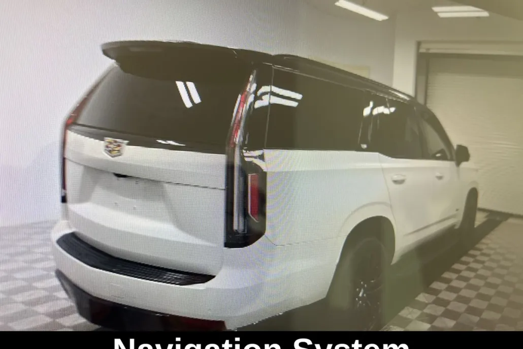 2021 Cadillac Escalade Sport photo 1