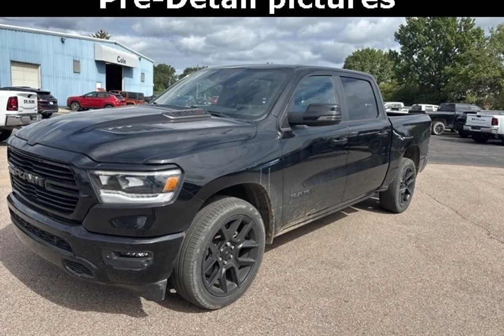 2023 Ram 1500 Laramie photo 1