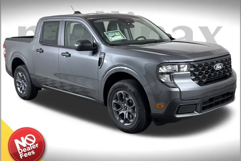 2025 Ford Maverick XLT photo 1