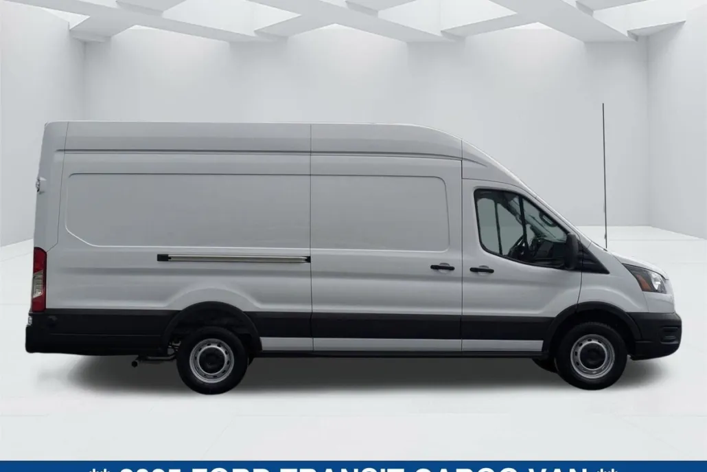 2025 Ford Transit Cargo Van photo 1