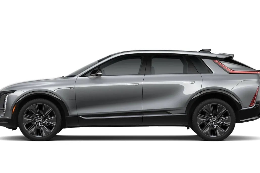 2026 Cadillac Lyriq Sport photo 1