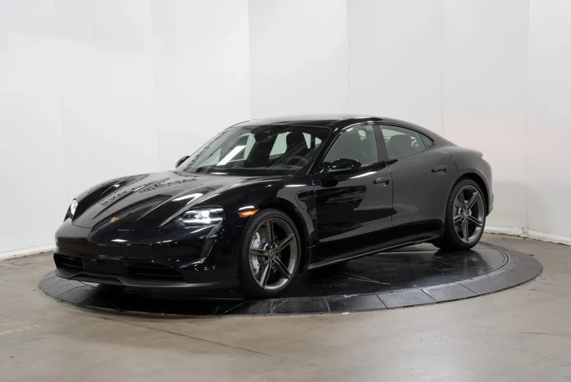 2024 Porsche Taycan 4S photo 1